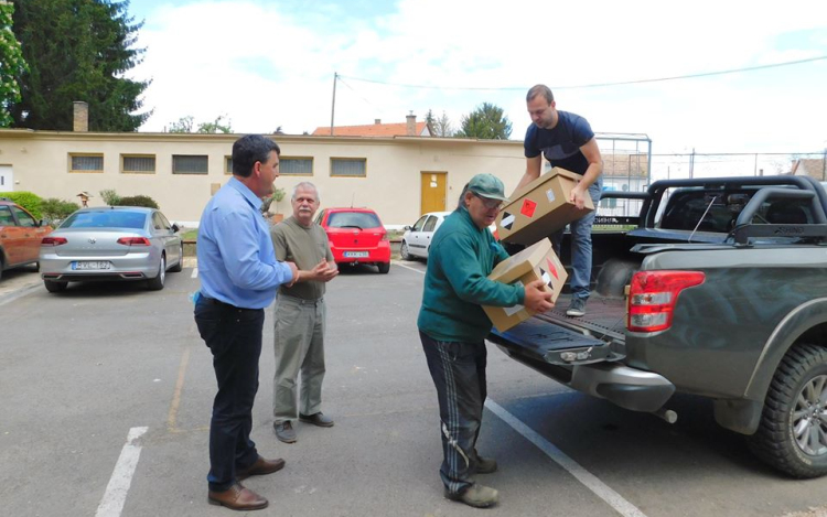 Kézfertőtlenítő felajánlást kapott a dombóvári önkormányzat
