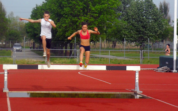 Tóth Lili Anna fél másodpercre az ifjúsági csúcstól