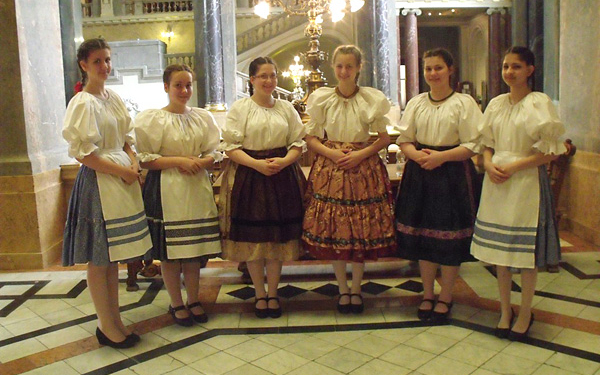 „Tiszán innen, Dunán túl” 