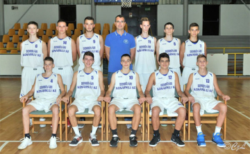 Kis különbséggel veszítettek a junior kosarasok 