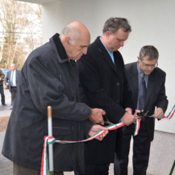 Átadták a felújított Hóvirág utcai orvosi rendelőt