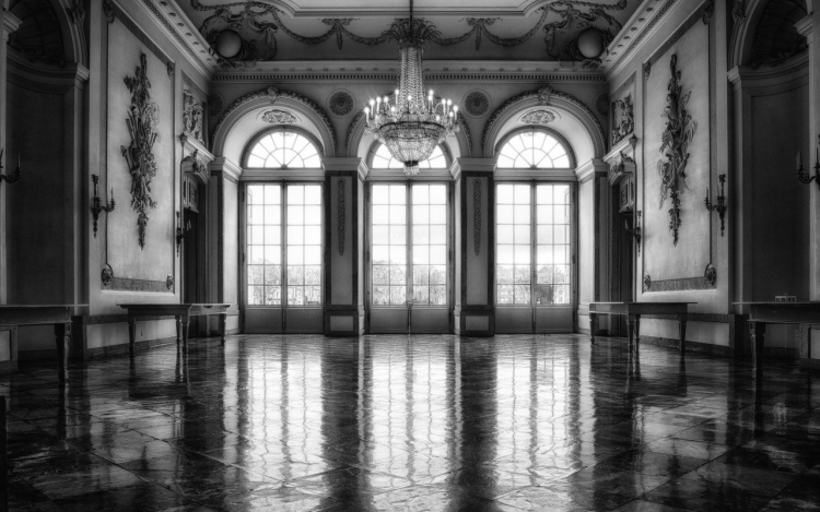 Olaszországban május közepétől újranyitnák a múzeumokat, a strandok is készülnek