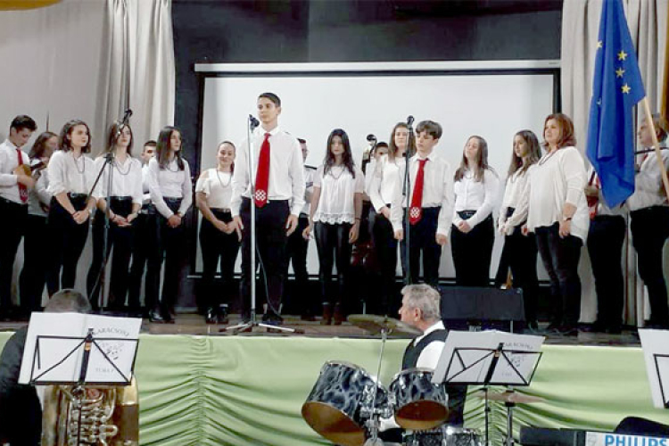 Kultúrájukból adtak ízelítőt a nemzetiségek