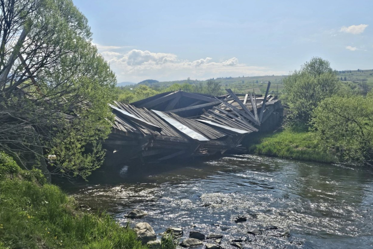 Összeomlott Erdély egyik legrégebbi fedeles hídja Maroshévízen