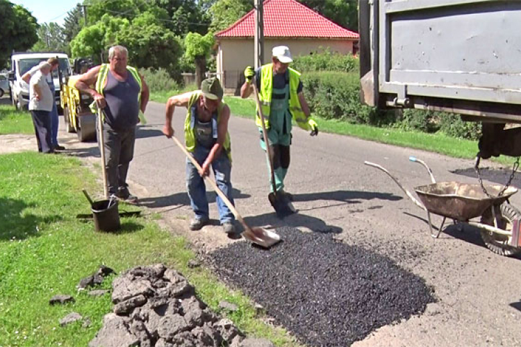Helyreállítják a tönkrement utakat