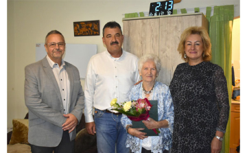 90. születésnapján köszöntötték Bonyár Sándornét