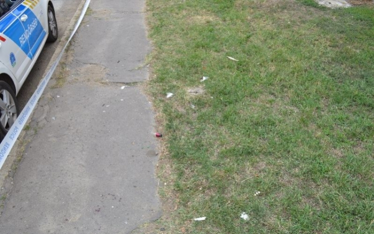 Üveggel okozott súlyos sérülést 