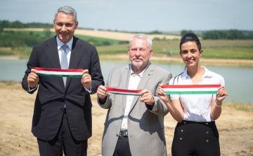 Lázár János: Magyarország újra édesvíz-nagyhatalom lehet